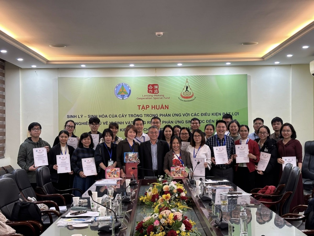 Viện Bảo vệ thực vật hợp tác đào tạo chuyên sâu cùng Đại học Công nghệ Suranaree - SUT (Thái Lan)