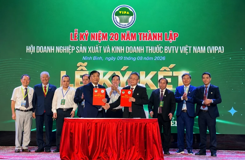 VIPA kỷ niệm 20 năm thành lập và ký kết Biên bản ghi nhớ hợp tác với Viện Bảo vệ thực vật